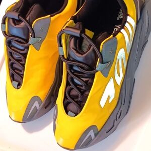 Adidas Size 8 Men - Yeezy Boost 700 MNVN Honey Sneakers